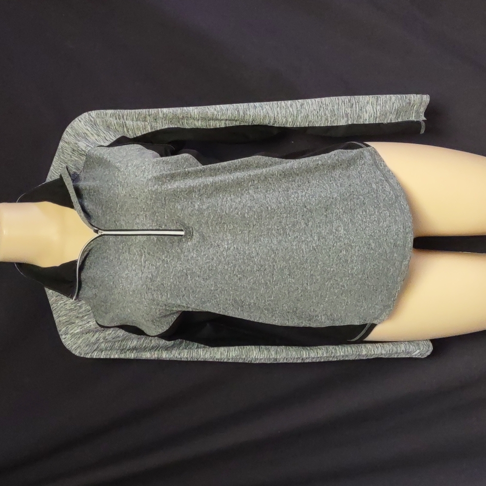 Danskin Now Athletic Top Medium